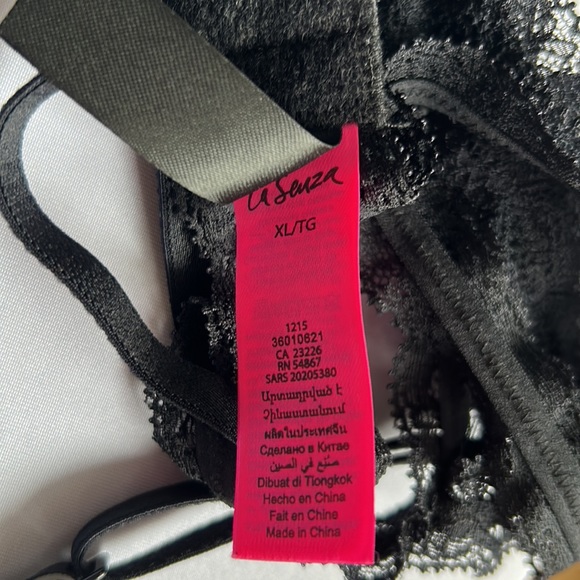 Black Lace La Senza Garter Belt XL - Picture 3 of 4